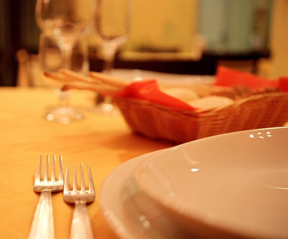 קרמניולה Hotel Italia מראה חיצוני תמונה